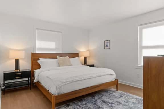 9 High Unit B - Image 1