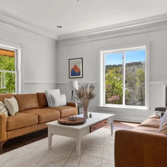 6 Gleascott - Image 1