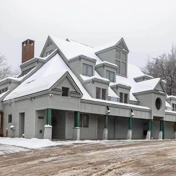 131 Ledgewood Rd - Image 1