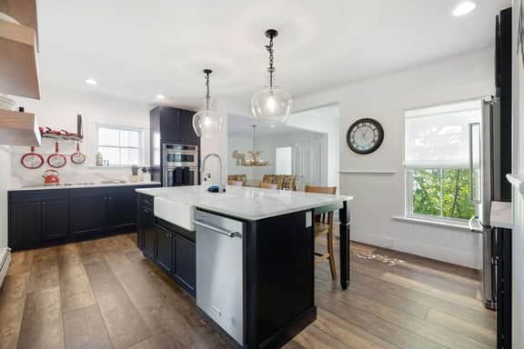 8 Pond Street - Image 2