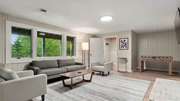 97 Davis - Image 5