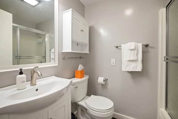 73 Dorset Complex - Image 4