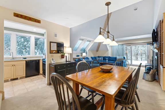 131 Ledgewood Rd - Image 4
