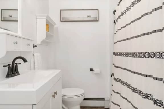 34 Hilltop - Image 3