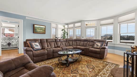 310 Hateful Hill - Image 5