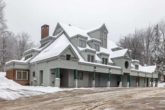 131 Ledgewood Rd - Image 1