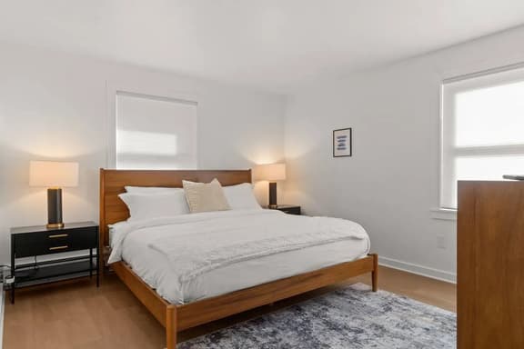 9 High Unit B - Image 1